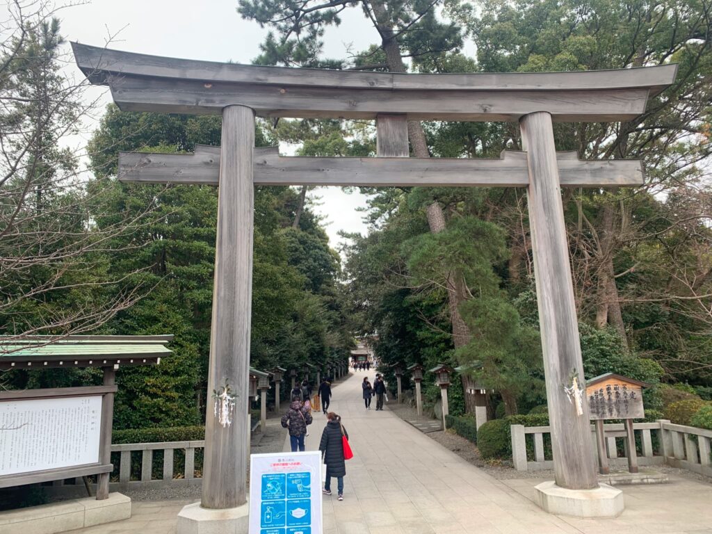 寒川神社鳥居